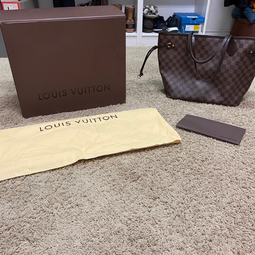 Authentic Louis Vuitton Tote Purse